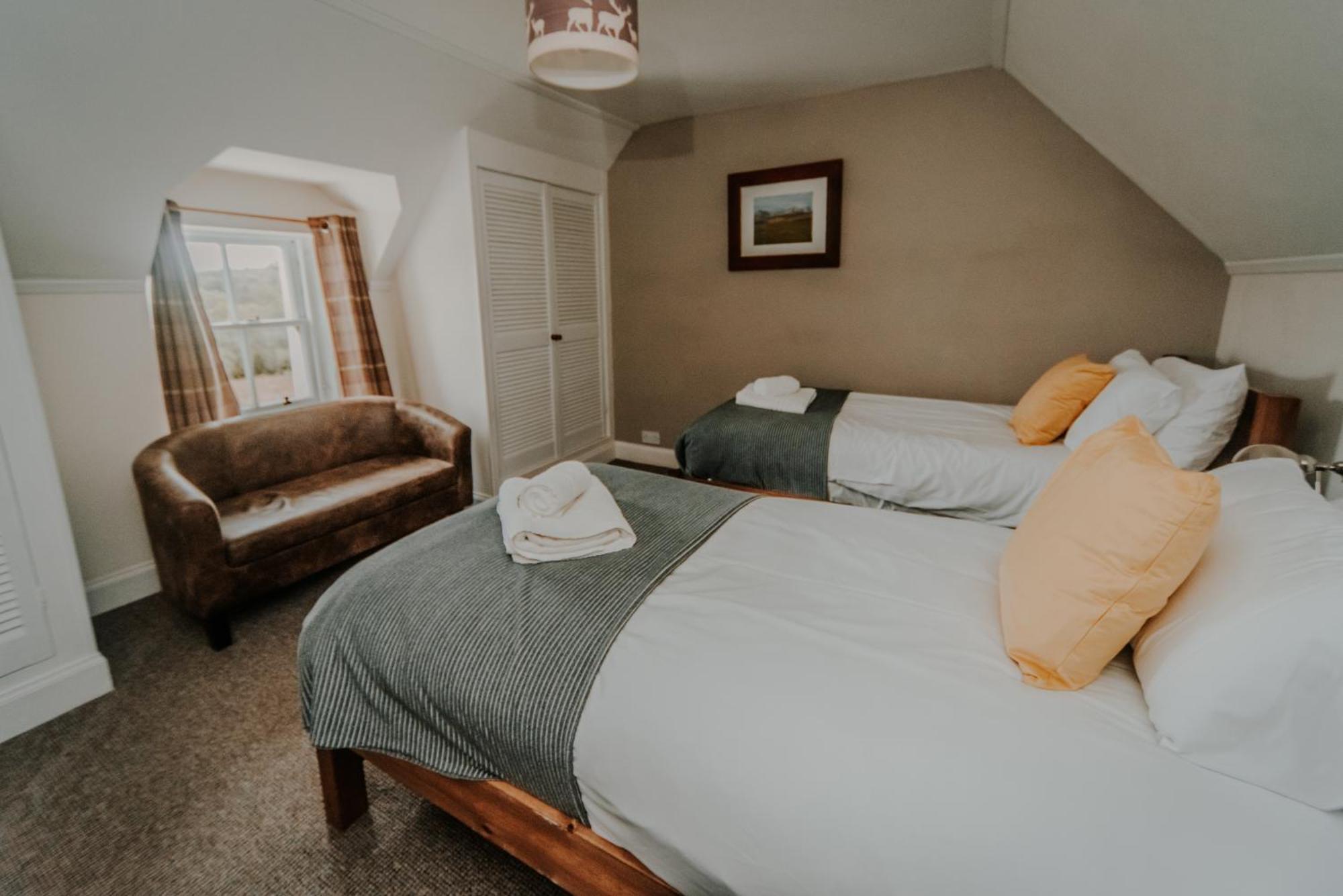 Old Kyle Farm - Stunning Views - 2 Mins From Skye Bridge Villa Kyleakin Eksteriør bilde